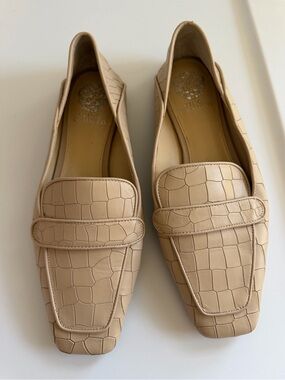 Vince Camuto Landerla Square Toe Nude Loafers Size 9.5